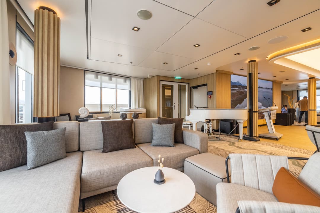 Swan Hellenic Sh Diana Observation Lounge 5