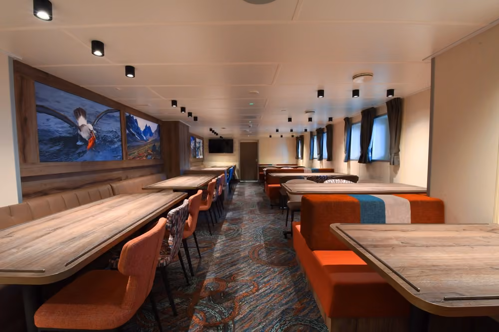 Oceanwide Expeditions Ortelius Dining Room - Copyright Oceanwide Expeditions 9.jpeg