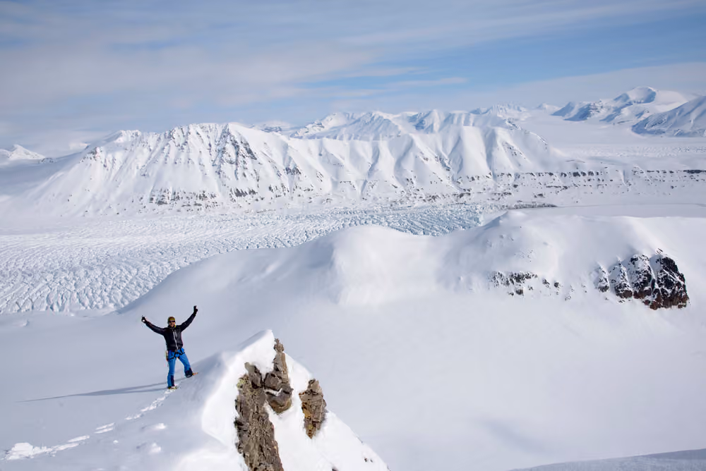 Ski & Sail , Spitsbergen, May © Oceanwide Expeditions, Folkert Lenz _4_.jpg_Folkert Lenz.jpeg