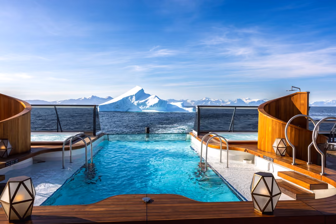 Seabourn Venture Infinity Pool 3