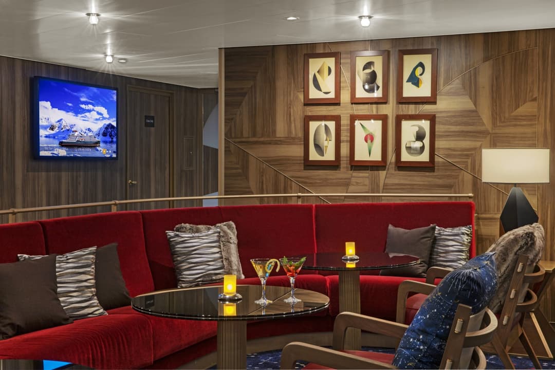 Seabourn Pursuit Constellation Lounge 4