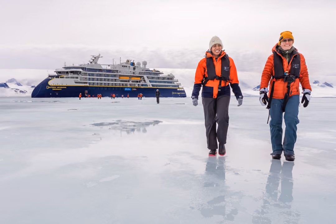 Ng Le Ng Endurance Weddel Sea Excursions ©Lindblad Expeditions Andrew Peacock