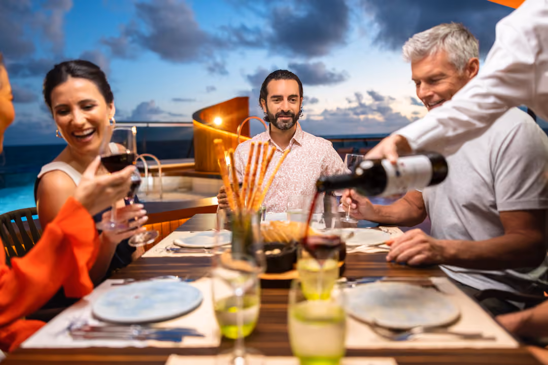 Seabourn Venture Earth & Ocean 1, Credit. Scott Martin