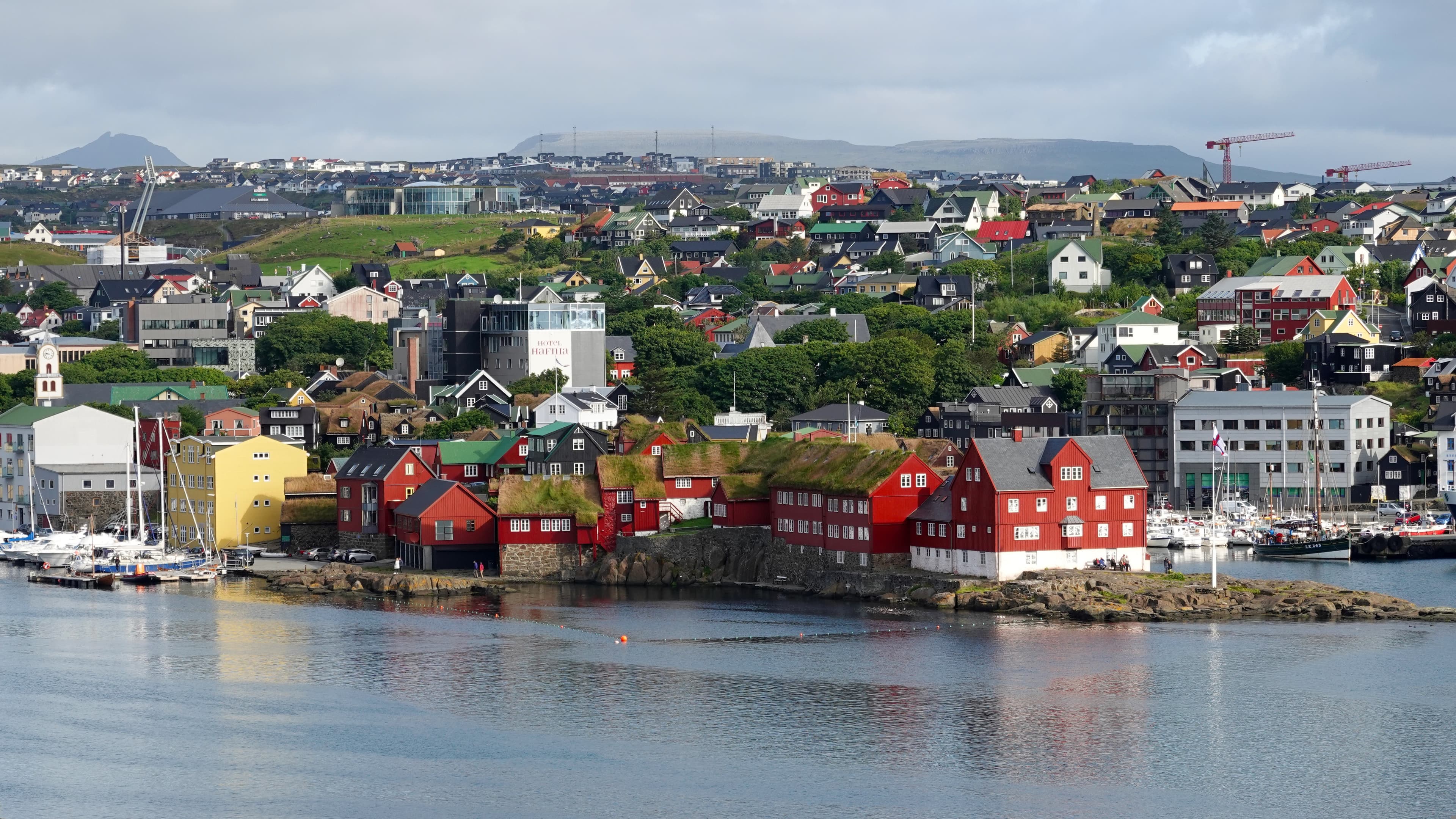 Faroe Islands, Iceland, Spitsbergen – Island Hopping in and around the Arctic (Northbound)