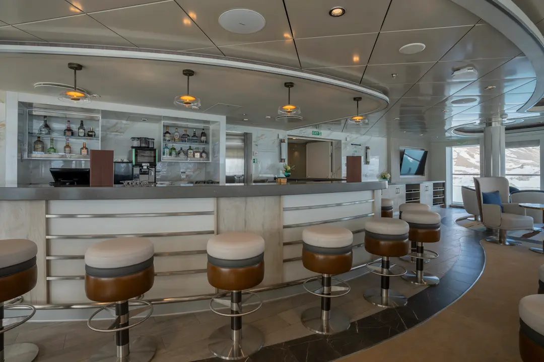 Polar Latitides Ocean Albatros Observation Lounge 4