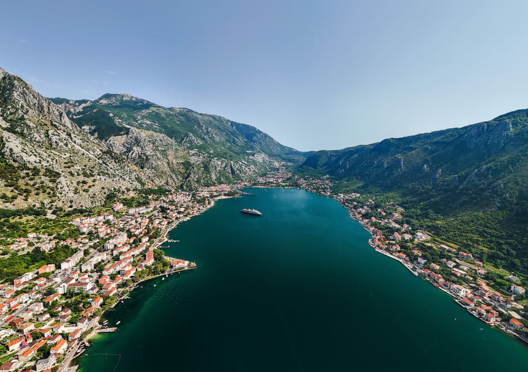 Aov Atlas Ashore Bay Montenegro