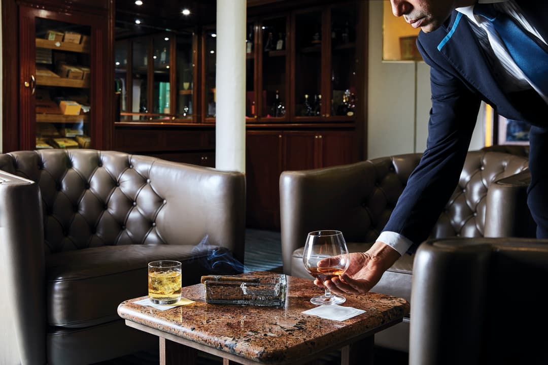 Silversea, Silver Wind, Connoisseur's Corner