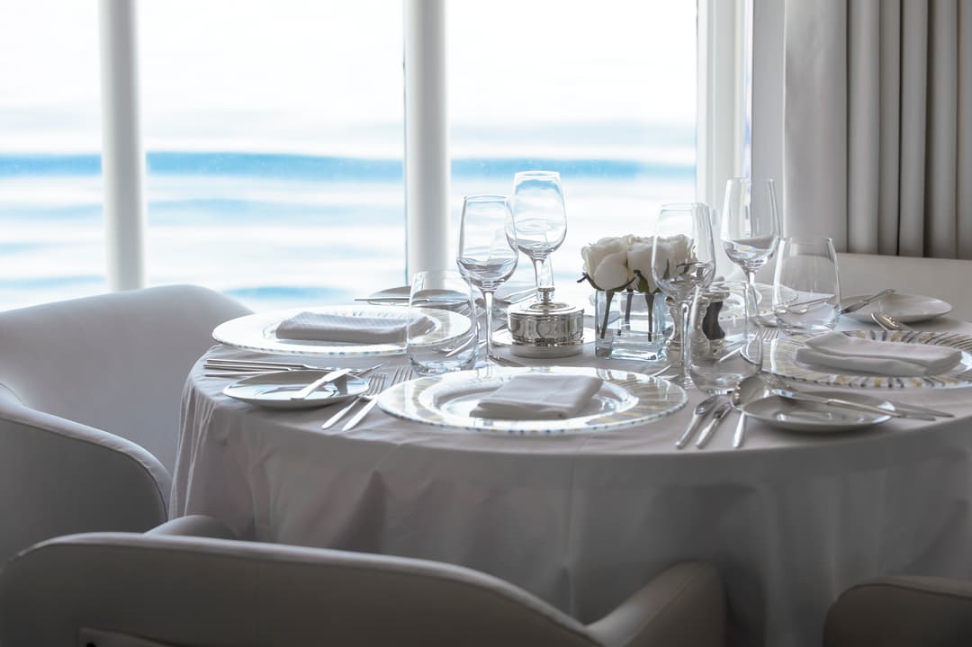 Ponant, Le Lyrial Gastronomic Restaurant ©Ponant François Lefebvre