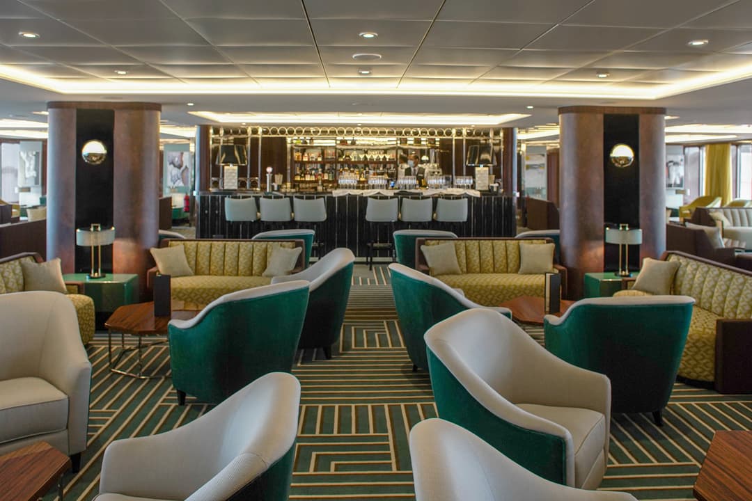 Atlas Ocean Voyages World Navigator Atlas Lounge 2 ©Atlas Ocean Voyages
