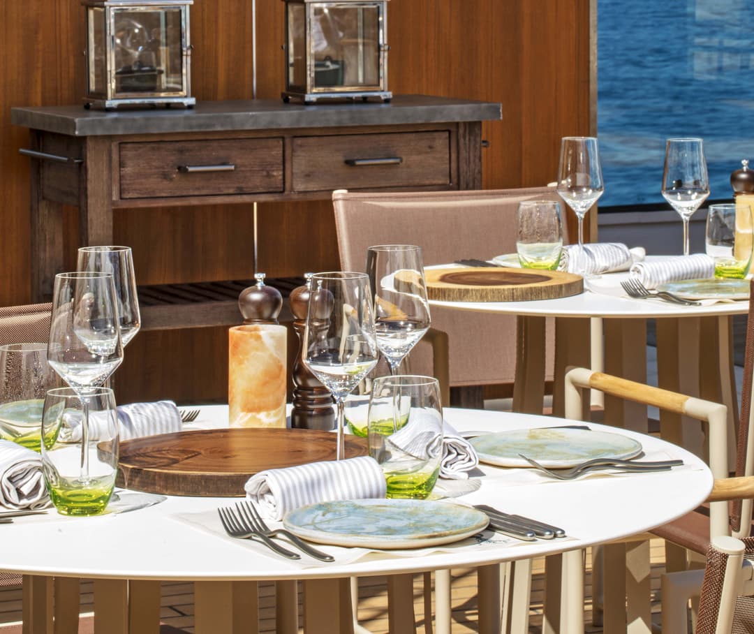 Seabourn Ovation The Patio ©Eric Laignel