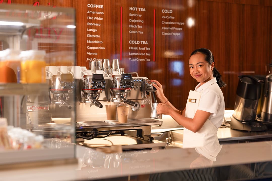 Atlas Ocean Voyages World Traveller Paulas Pantry Crew Lifestyle ©Atlas Ocean Voyages