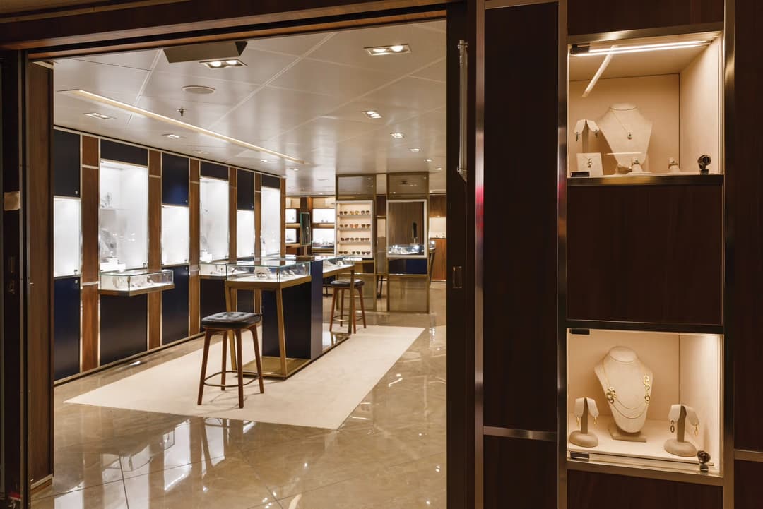 Silversea Cruises Silver Moon Boutique ©Silversea Cruises Ltd
