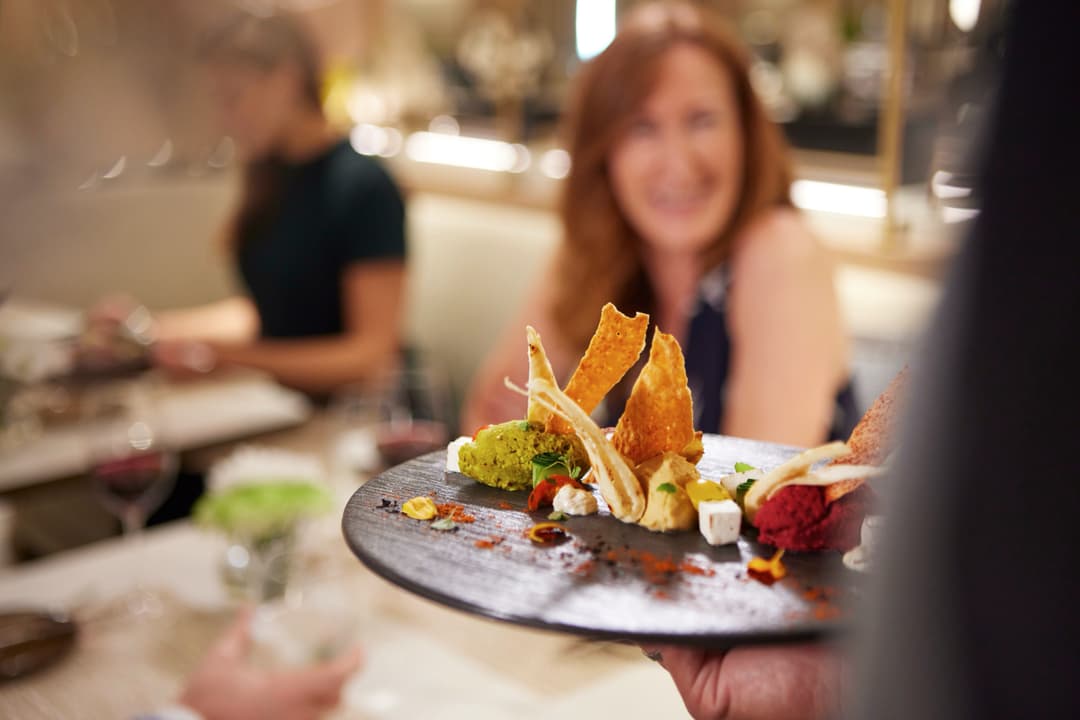 Silversea S.A.L.T. Kitchen Service ©Silversea Cruises Ltd