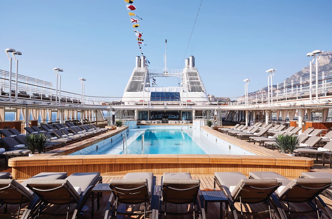 Silversea Sm Pool ©Silversea Cruises Ltd. 1