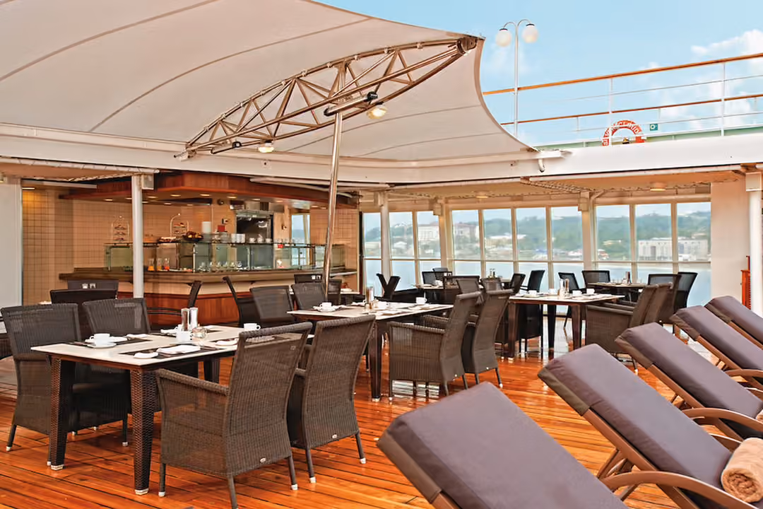 Silversea Cruises Silver Cloud The Grill 4 ©Silversea Cruises Ltd