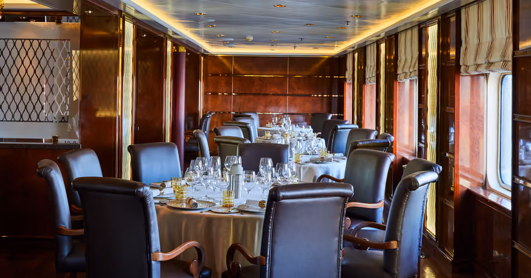 Silversea Cruises Silver Cloud La Dame 2 ©Silversea Cruises Ltd