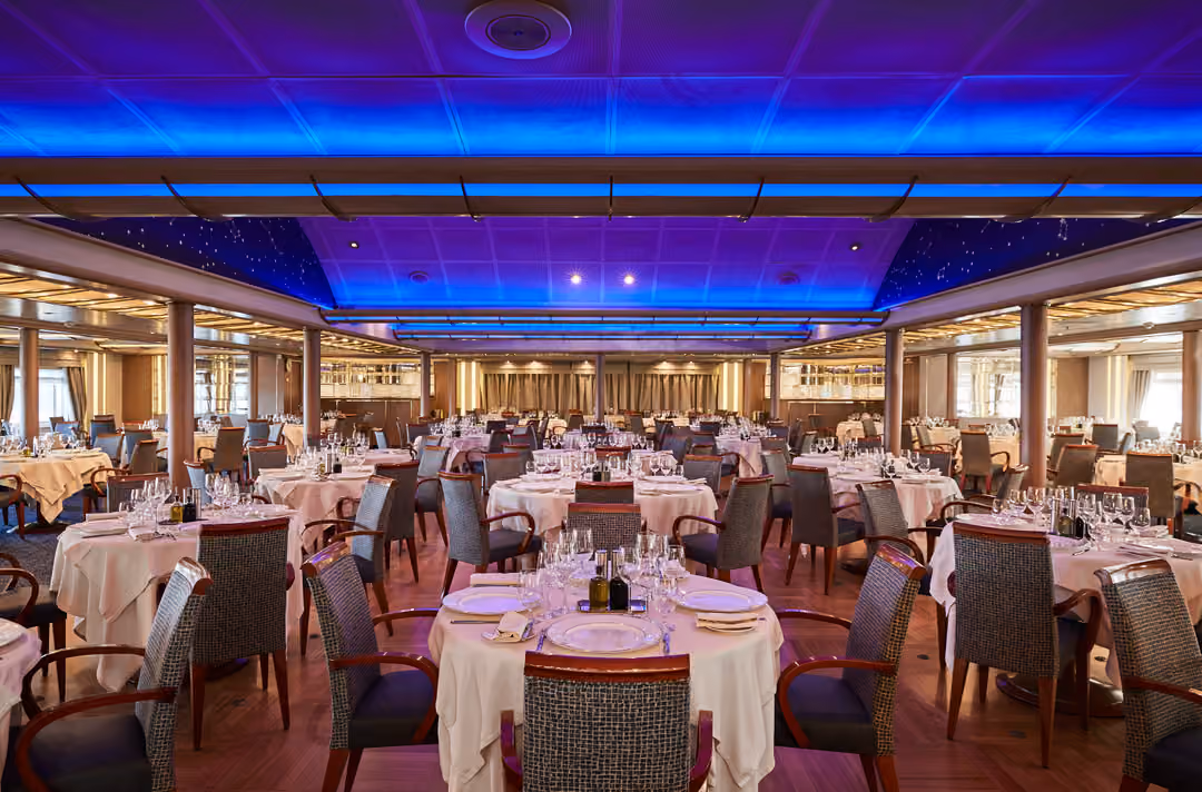 Silversea Cruises Silver Cloud The Restaurant 2 ©Silversea Cruises Ltd