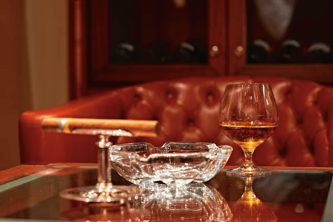 Silversea Cruises Silver Cloud Connoisseur's Corner 4 ©Silversea Cruises Ltd