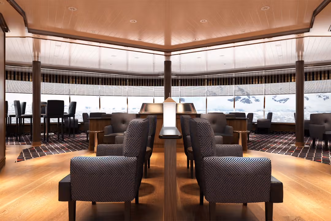 Silversea Cruises Silver Cloud Observation Lounge 2 ©Silversea Cruises Ltd