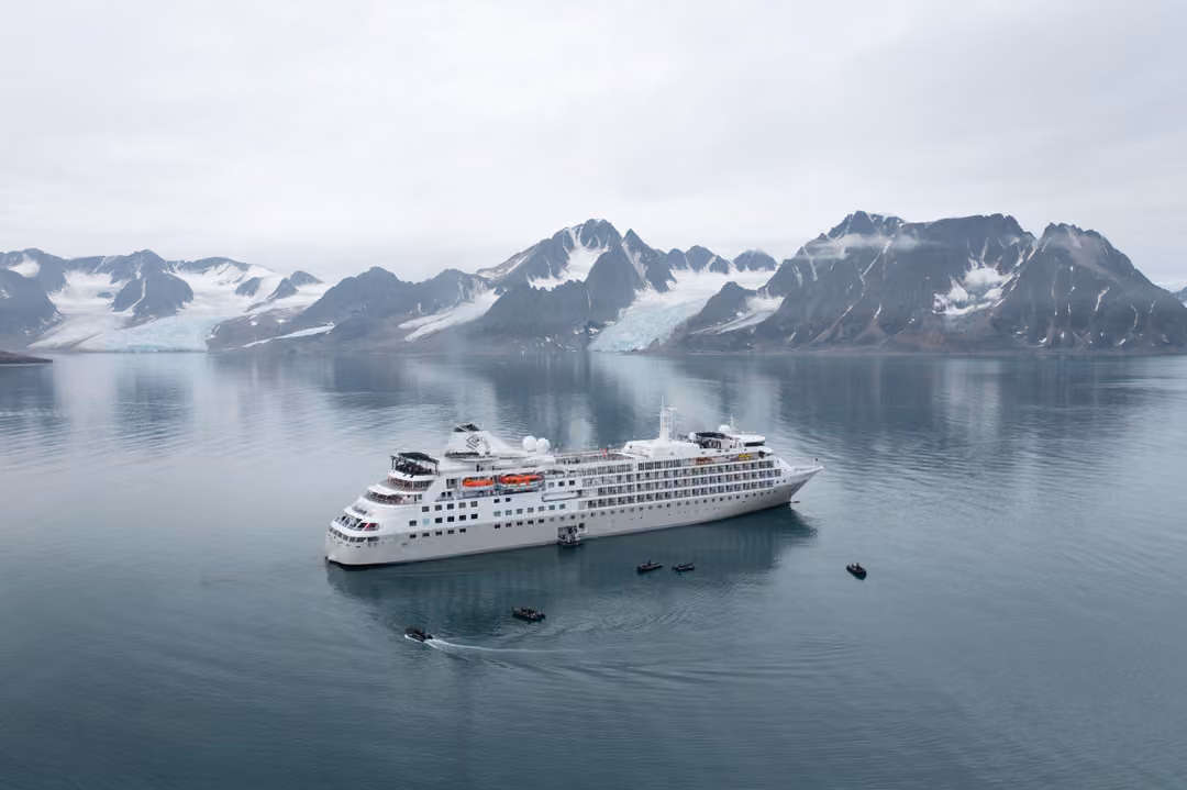 Silversea Cruises Silver Cloud Zodiac In Norway ©Silversea Cruises Ltd