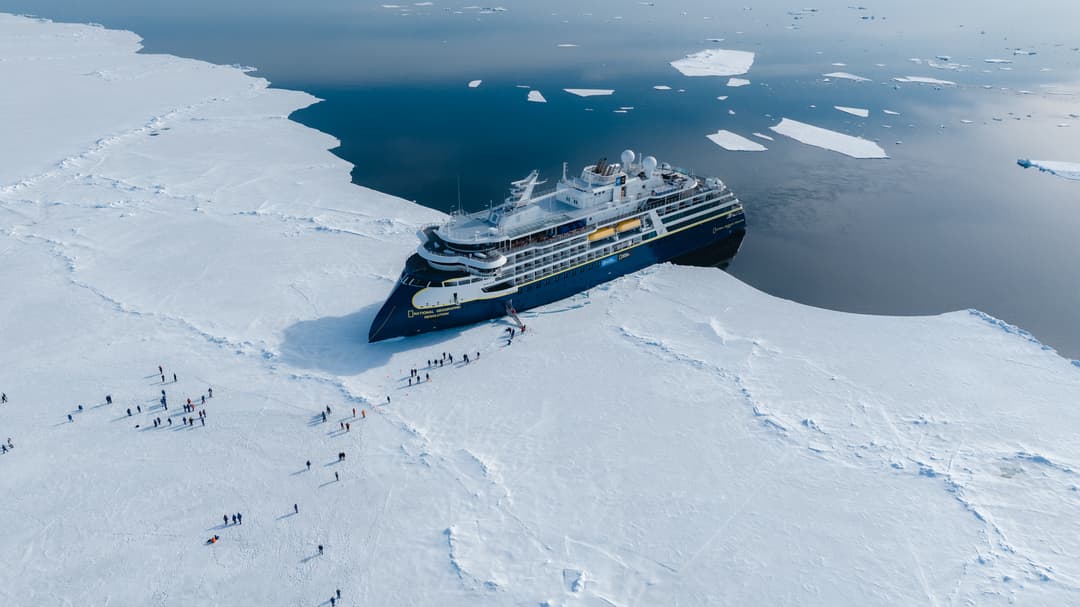 Ng Le Ng Resolution Greenland Exterior 1 ©Joshua Vela Fonseca & Lindblad Expeditions