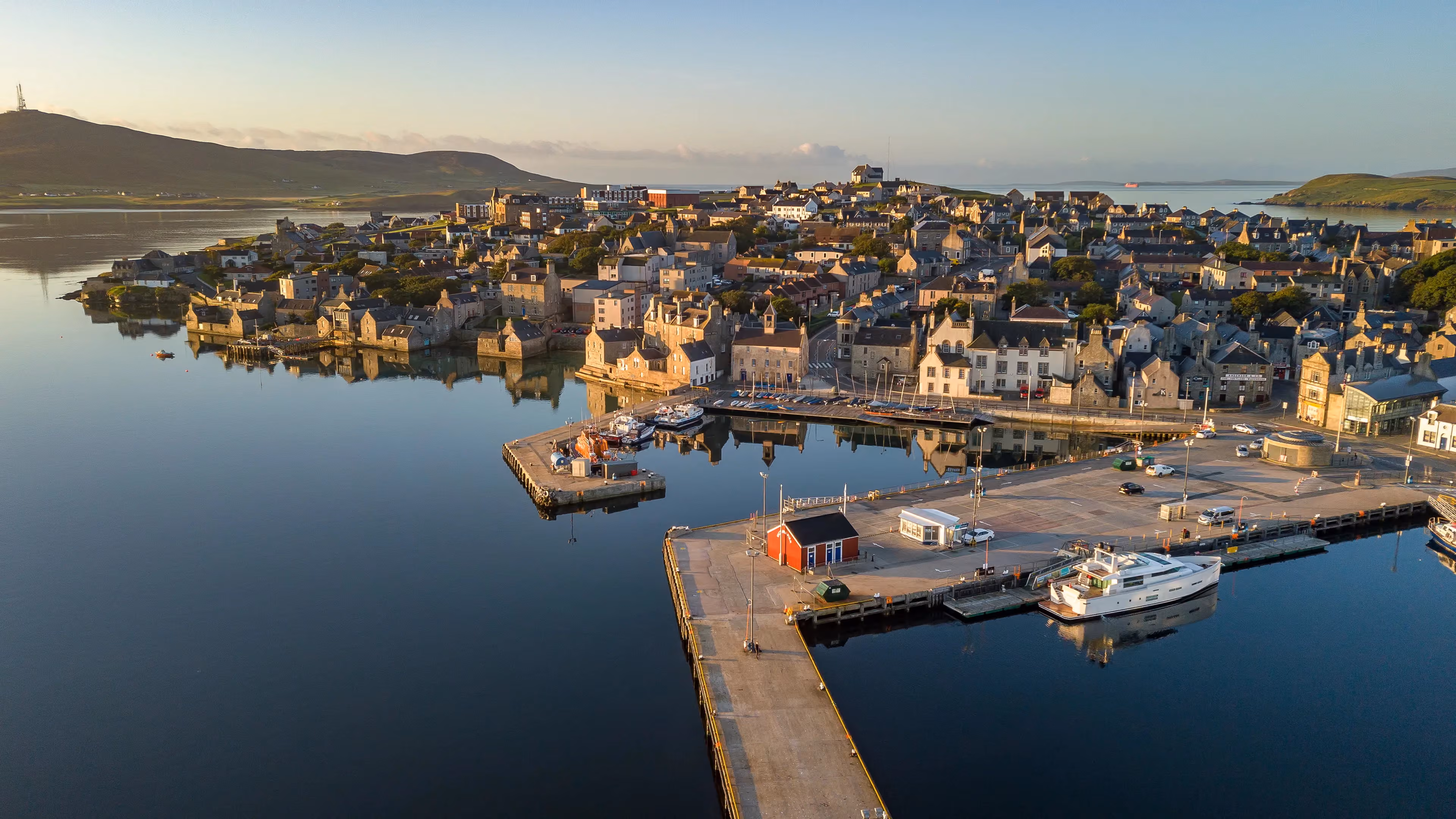 Scotland to Spitsbergen: Puffins, Sea Ice and Wildlife
